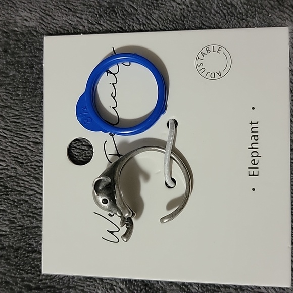 Ring🎁💝 - Picture 6 of 13